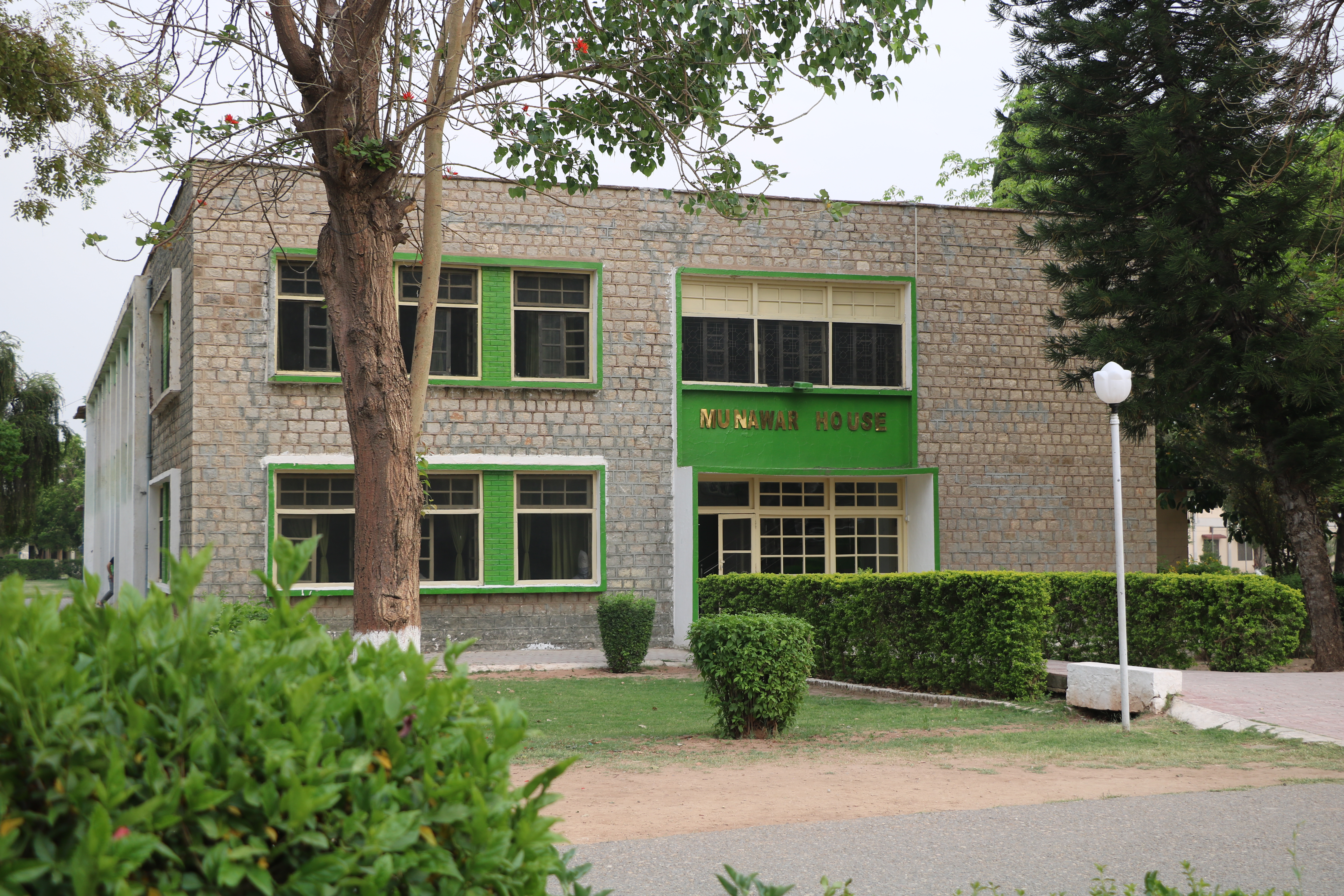 <p>&nbsp;</p>