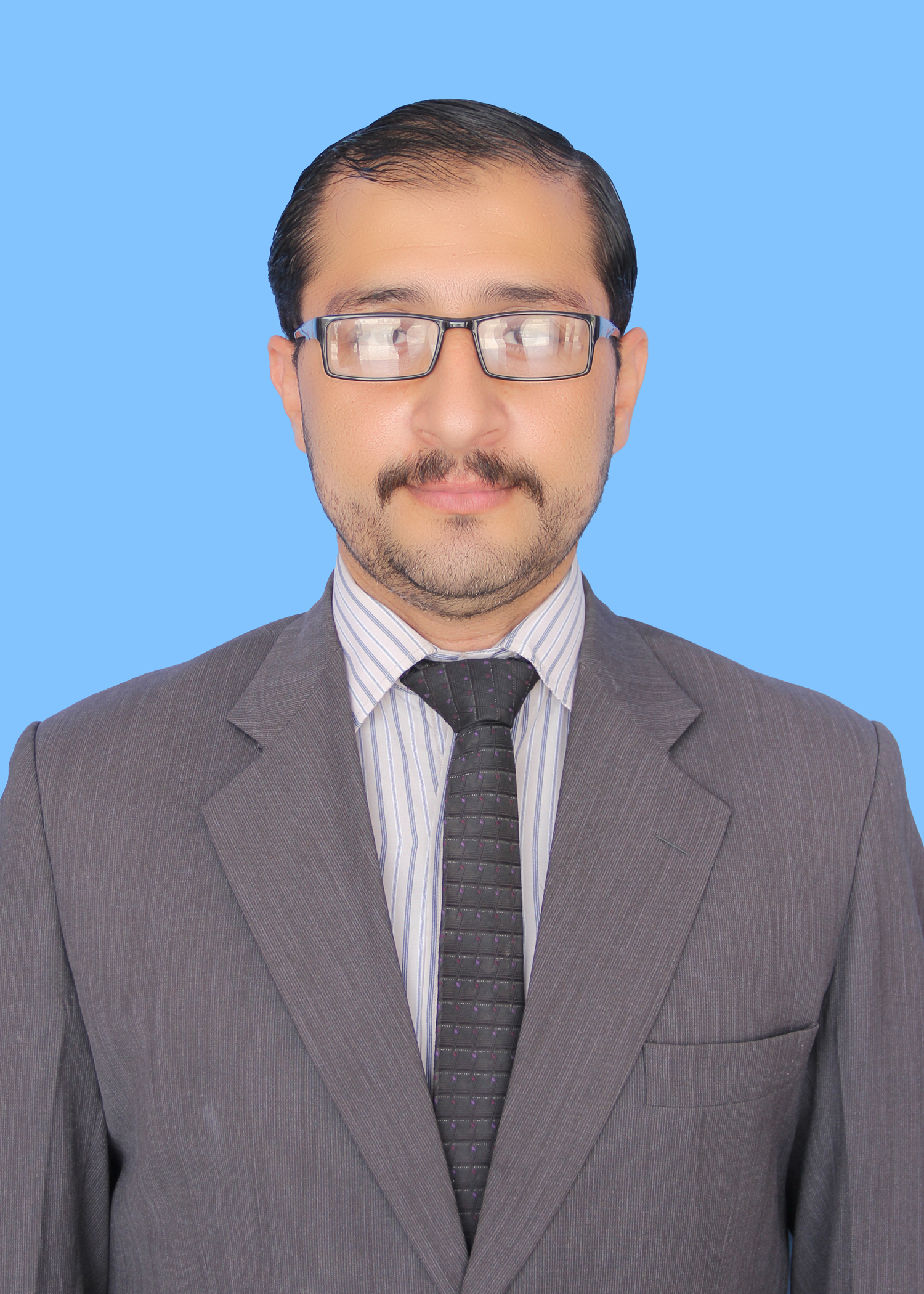 NASR U MINALLAH